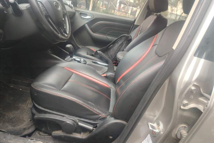 Used Soueast DX3 2016 1.5T CVT Prestige Edition Left Front Seat