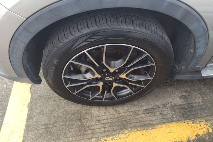 Used Soueast DX3 2016 1.5T CVT Flagship Model Left Front Wheel Hub