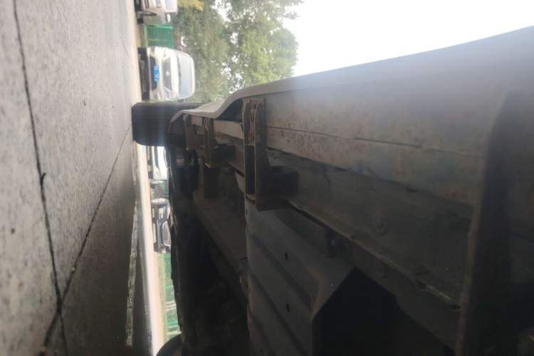 Used Soueast DX3 2016 1.5T CVT Prestige Edition Left Side Sill