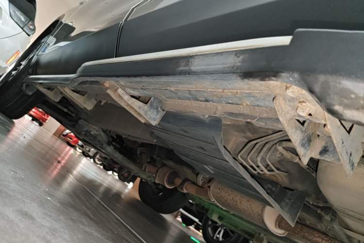 Used Soueast DX3 2016 1.5T CVT Luxury Model Left Side Sill