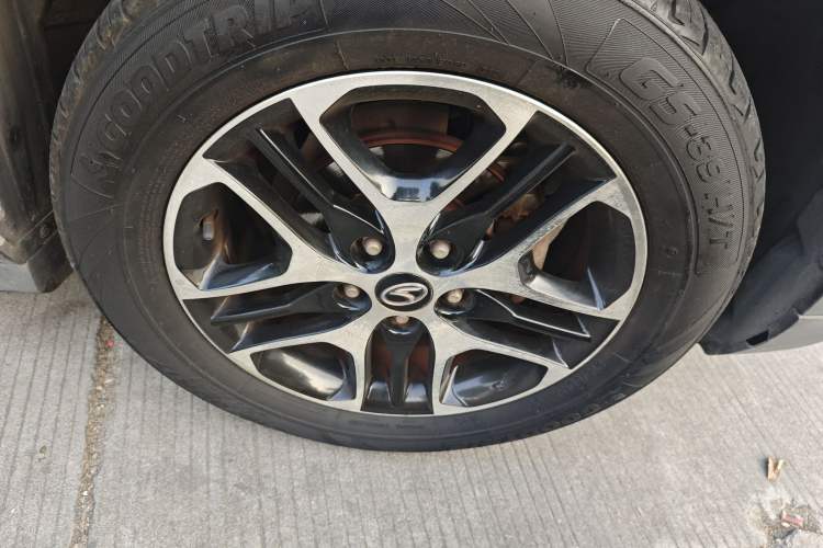 Used Soueast DX3 2016 1.5T CVT Prestige Edition Right Front Wheel Hub