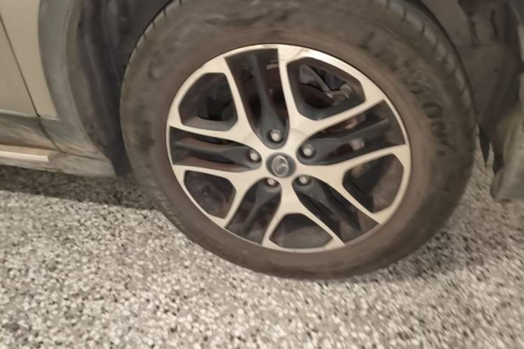 Used Soueast DX3 2016 1.5L Manual Luxury Edition Right Front Wheel Hub