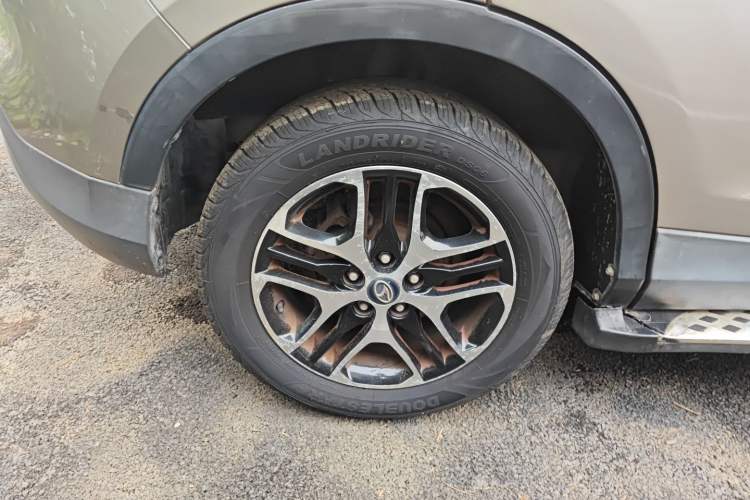 Used Soueast DX3 2016 1.5L Manual Luxury Edition Right Rear Wheel Hub