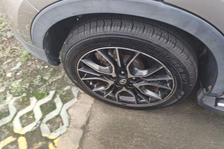 Used Soueast DX3 2016 1.5T CVT Flagship Model Right Rear Wheel Hub