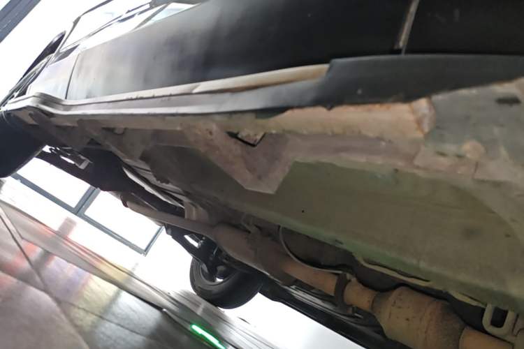 Used Soueast DX3 2016 1.5T CVT Luxury Model Right Side Sill