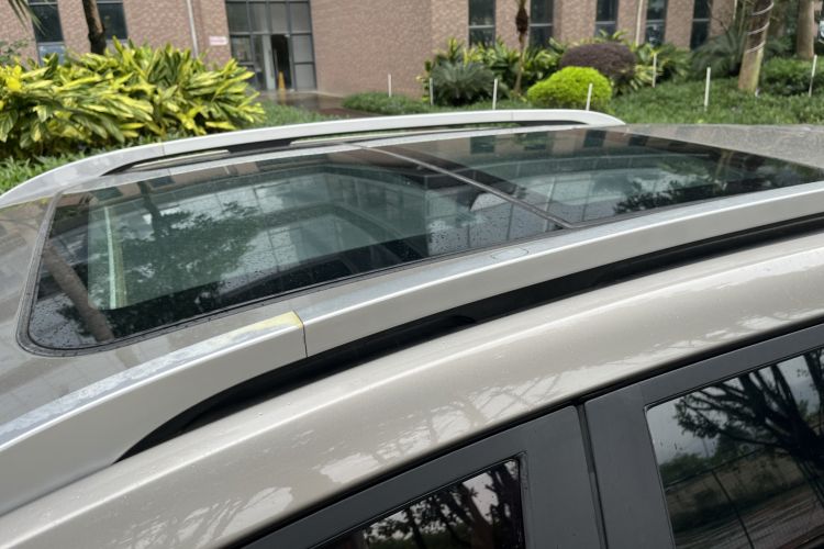 Used Soueast DX3 2016 1.5T CVT Flagship Model Roof