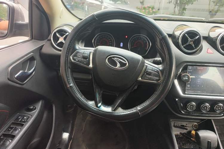 Used Soueast DX3 2016 1.5T CVT Flagship Model Steering Wheel