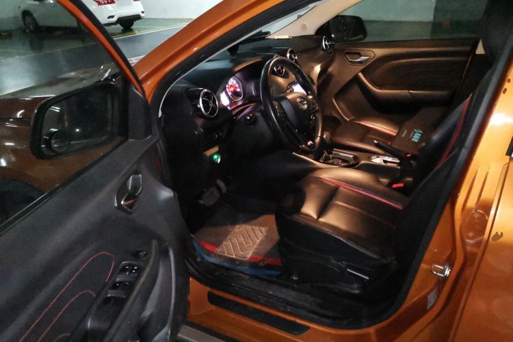 Used Soueast DX3 2016 1.5T CVT Prestige Edition Driver Seat