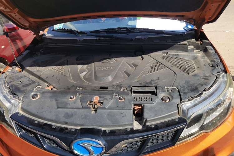 Used Soueast DX3 2016 1.5L Manual Flagship Version Engine Bay