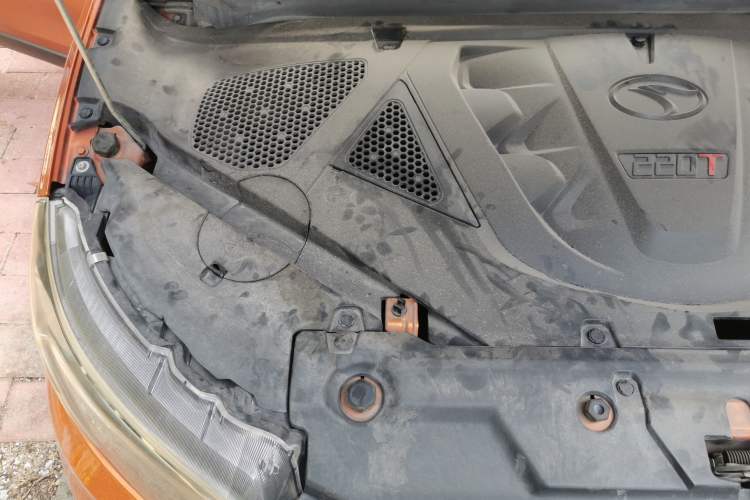 Used Soueast DX3 2016 1.5T CVT Flagship Model Engine Bay Right