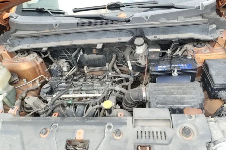 Used Soueast DX3 2016 1.5L Manual Luxury Model Engine Bay