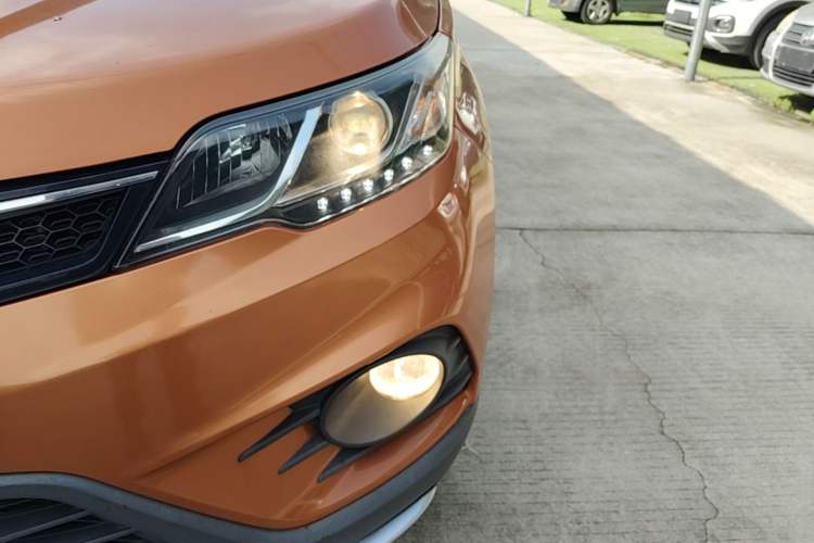 Used Soueast DX3 2016 1.5L Manual Luxury Model Left Front Headlight