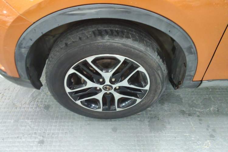 Used Soueast DX3 2016 1.5L Manual Luxury Edition Left Front Wheel Hub