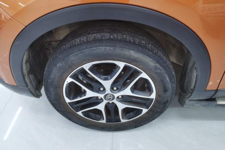 Used Soueast DX3 2016 1.5L Manual Luxury Edition Left Front Wheel Hub