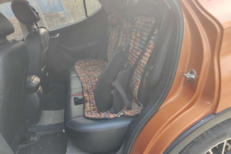 Used Soueast DX3 2016 1.5L Manual Flagship Version Left Rear Seat