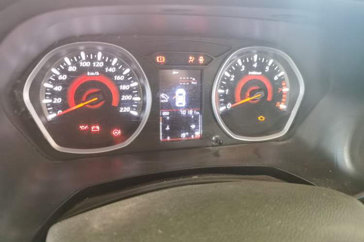 Used Soueast DX3 2016 1.5L Manual Flagship Version Odometer Close Up