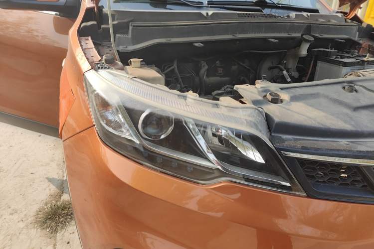 Used Soueast DX3 2016 1.5L Manual Flagship Version Right Front Headlight