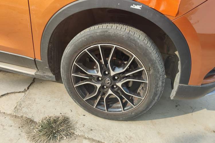 Used Soueast DX3 2016 1.5L Manual Flagship Version Right Front Wheel Hub