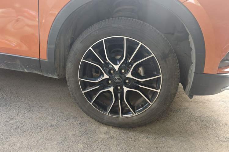 Used Soueast DX3 2016 1.5L Manual Flagship Version Right Front Wheel Hub