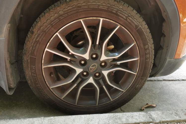 Used Soueast DX3 2016 1.5T CVT Flagship Model Right Front Wheel Hub