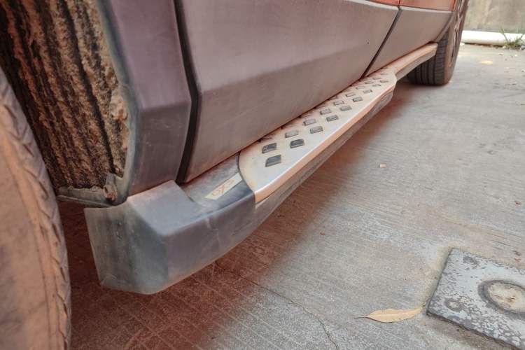 Used Soueast DX3 2016 1.5L Manual Luxury Edition Right Side Sill