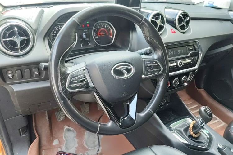 Used Soueast DX3 2016 1.5L Manual Luxury Model Steering Wheel