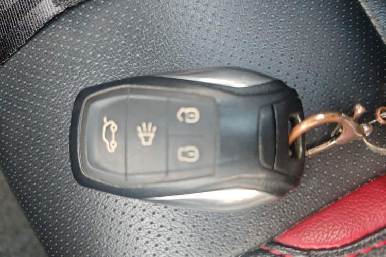 Used Soueast DX3 2016 1.5L Manual Flagship Version Vehicle Key