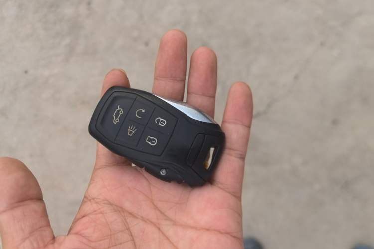 Used Soueast DX3 2016 1.5T CVT Flagship Model Vehicle Key