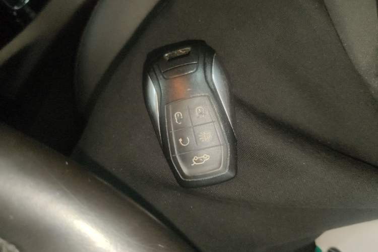 Used Soueast DX3 2016 1.5T CVT Flagship Model Vehicle Key