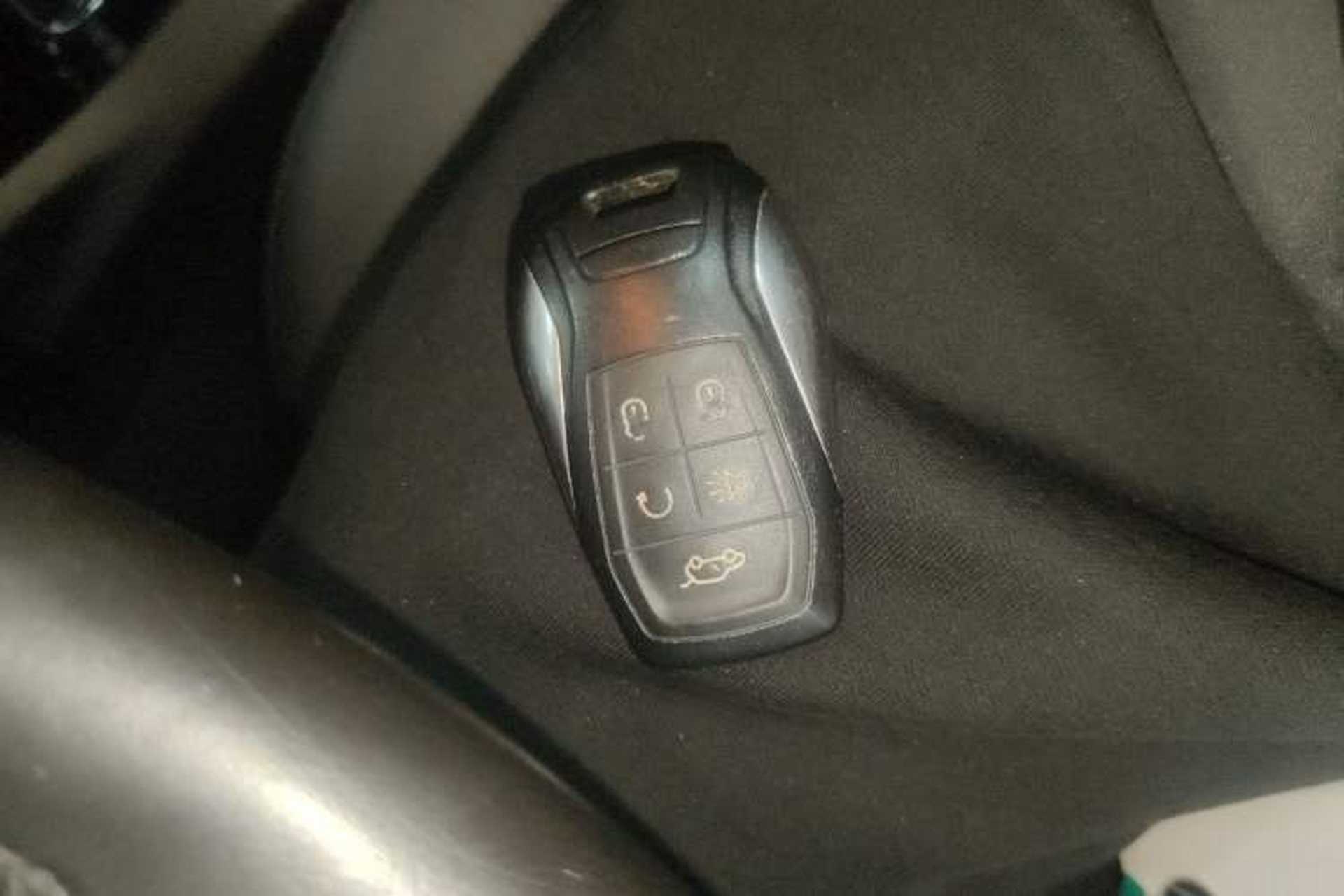 Used Soueast DX3 2016 1.5T CVT Flagship Model Vehicle Key