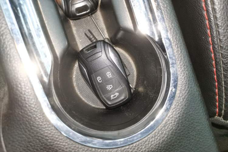 Used Soueast DX3 2016 1.5L Manual Luxury Edition Vehicle Key