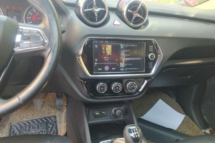 Used Soueast DX3 2016 1.5L Manual Luxury Edition Audio And AC Panel