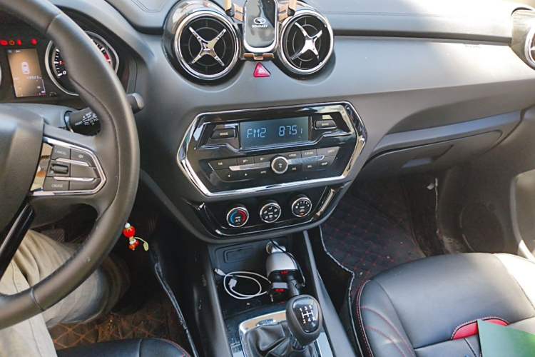 Used Soueast DX3 2016 1.5L Manual Luxury Model Audio And AC Panel