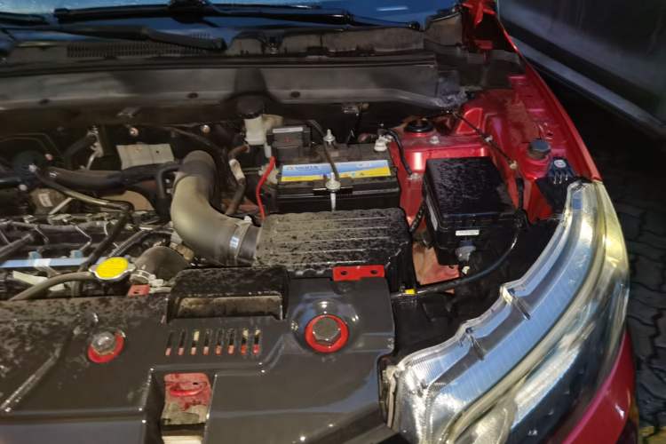 Used Soueast DX3 2016 1.5T SRG Manual Luxury Edition Engine Bay Left