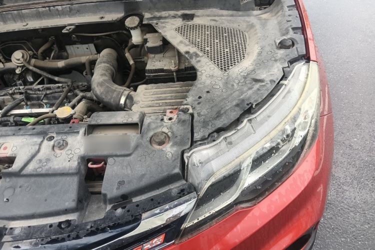 Used Soueast DX3 2016 1.5T SRG Manual Flagship Model Engine Bay Left
