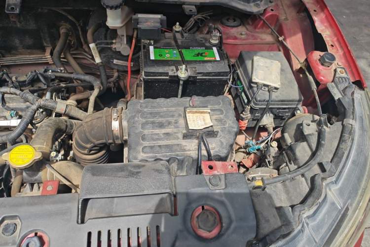 Used Soueast DX3 2016 1.5L Manual Flagship Version Engine Bay Left