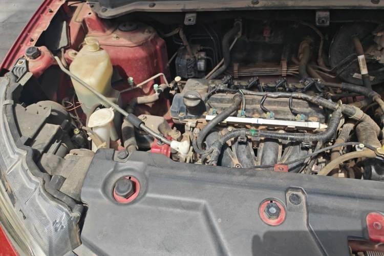 Used Soueast DX3 2016 1.5L Manual Flagship Version Engine Bay Right