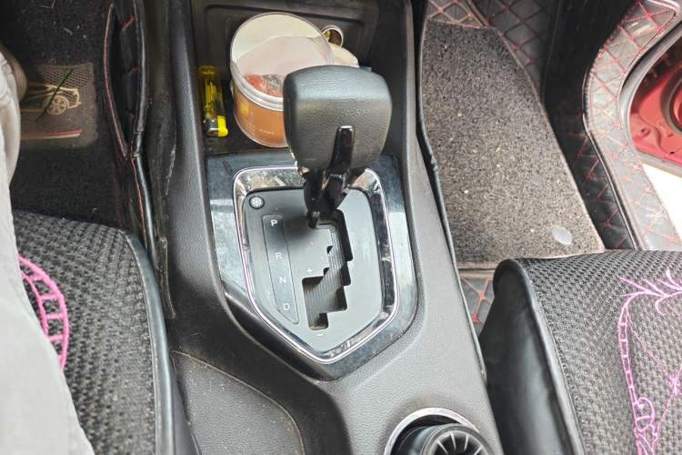 Used Soueast DX3 2016 1.5T CVT Flagship Model Gear Lever