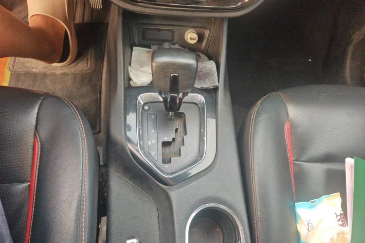 Used Soueast DX3 2016 1.5T CVT Prestige Edition Gear Lever