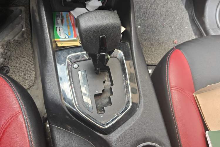 Used Soueast DX3 2016 1.5T SRG CVT Flagship Edition Gear Lever