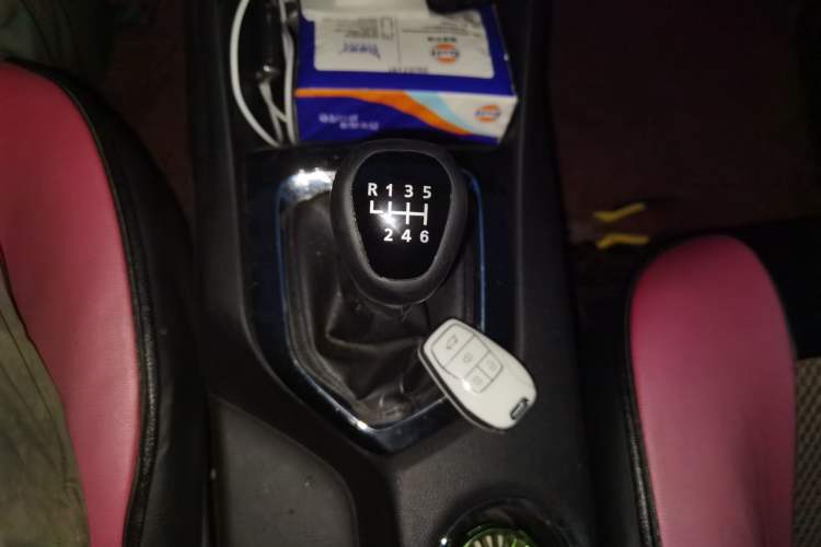 Used Soueast DX3 2016 1.5T SRG Manual Luxury Edition Gear Lever