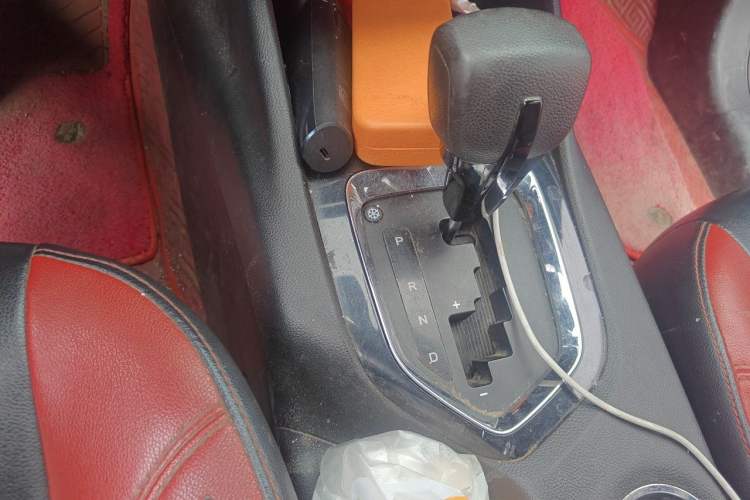 Used Soueast DX3 2016 1.5T SRG CVT Flagship Edition Gear Lever