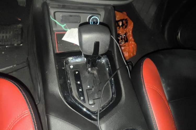 Used Soueast DX3 2016 1.5T CVT Flagship Model Gear Lever