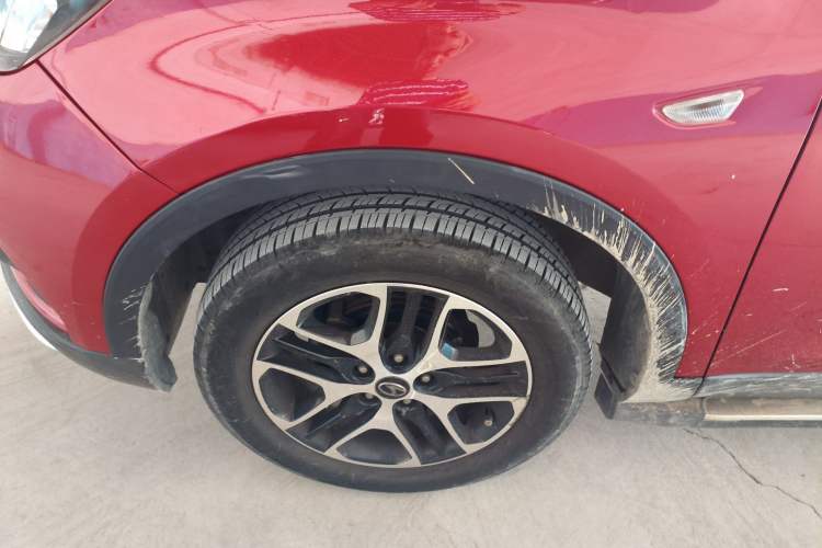 Used Soueast DX3 2016 1.5T CVT Prestige Edition Left Front Wheel Hub