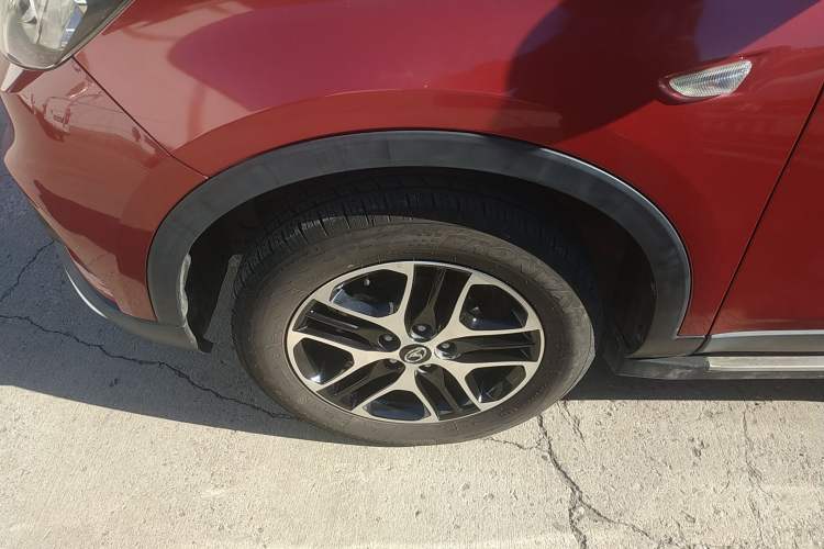 Used Soueast DX3 2016 1.5L Manual Luxury Edition Left Front Wheel Hub