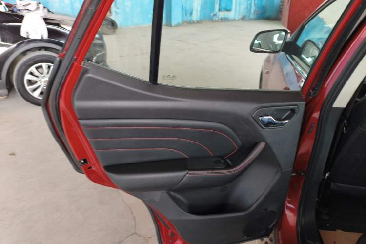 Used Soueast DX3 2016 1.5T CVT Prestige Edition Left Rear Door Interior