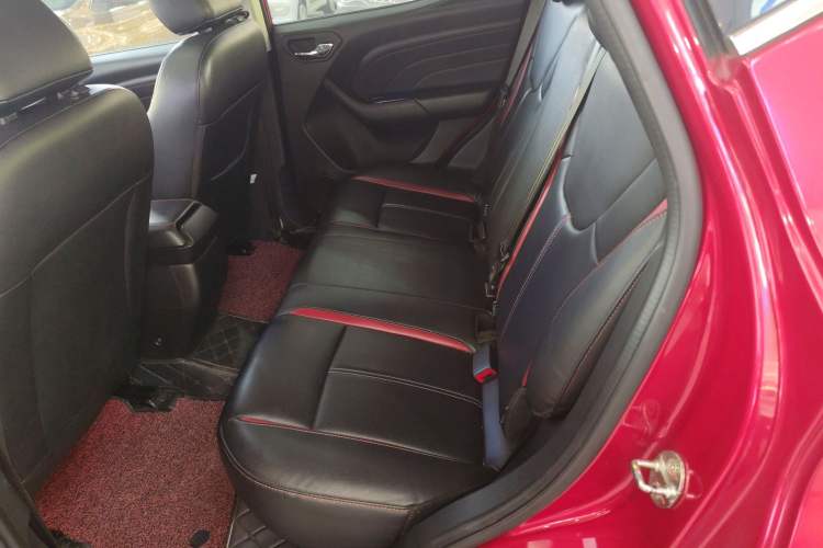 Used Soueast DX3 2016 1.5T CVT Prestige Edition Left Rear Seat