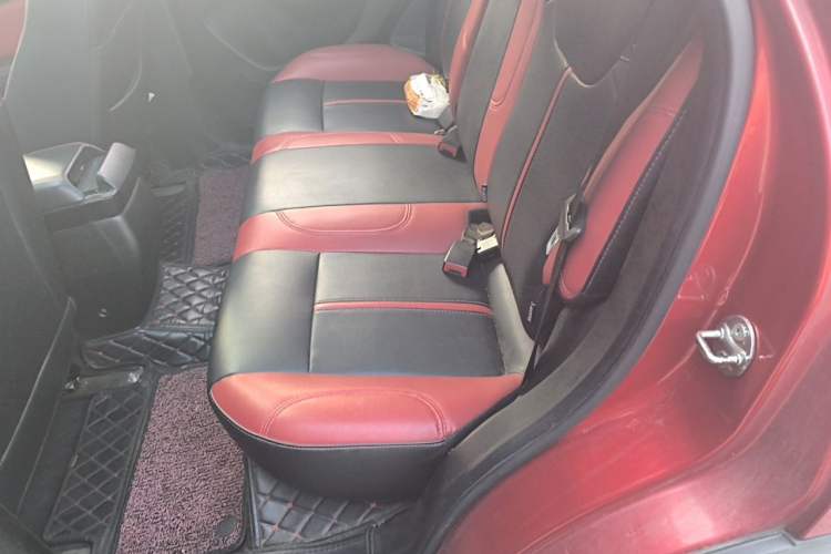 Used Soueast DX3 2016 1.5T SRG Manual Flagship Model Left Rear Seat