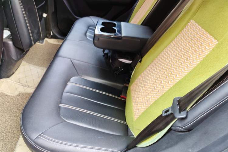 Used Soueast DX3 2016 1.5L Manual Luxury Edition Left Rear Seat