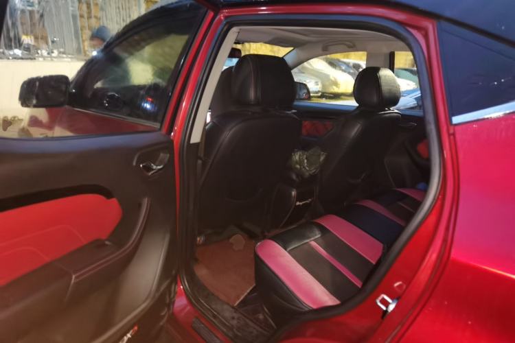 Used Soueast DX3 2016 1.5T SRG Manual Luxury Edition Left Rear Seat